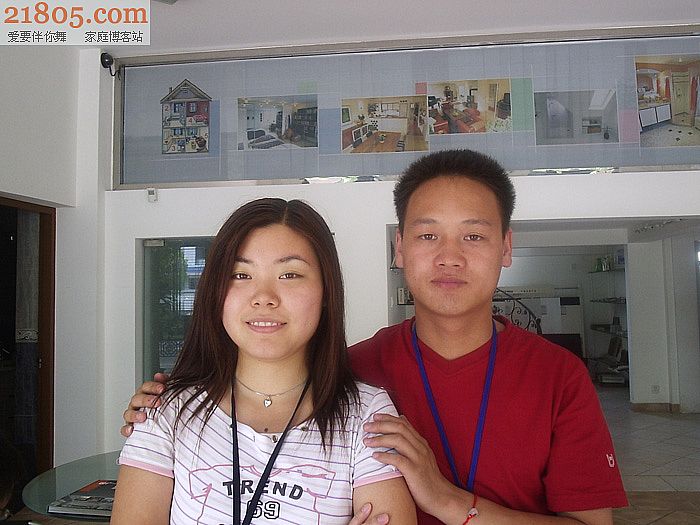 2004年在同一个公司拍的