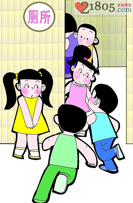女孩子干净都是坐在马桶上的，男孩子太脏没有资格坐在马桶上尿尿